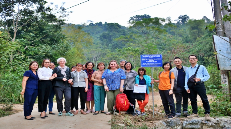 Đại diện BftW đến thăm địa bàn dự án  tại huyện Bạch Thông – Bắc Kạn